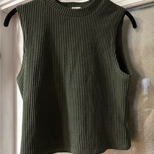 Blue Rain Crop Green Ribbed Muscle‎ Tee size large comfy stretchy material